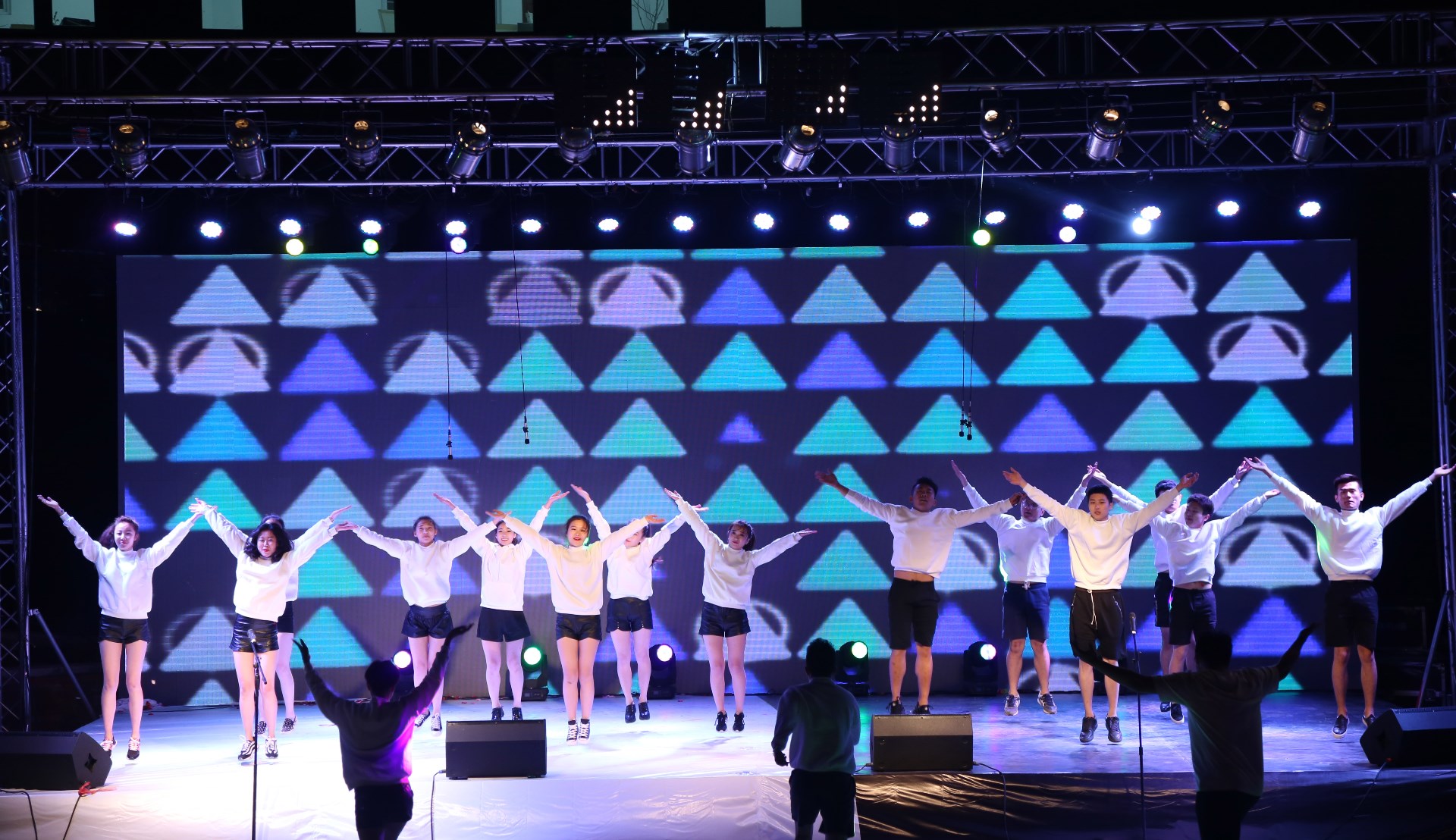 文体串场.jpg 文体串场.jpg